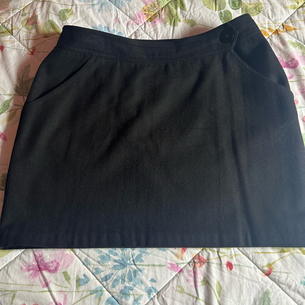 Old Navy Mini Skirt 😊